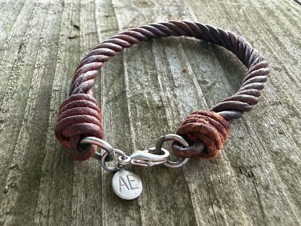 Authentic Y2K 2000’s American Eagle Outfitters Braided Leather Rope Bracelet